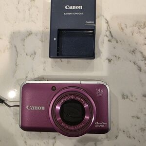 Canon PowerShot SX210 IS Digital Camera Pink